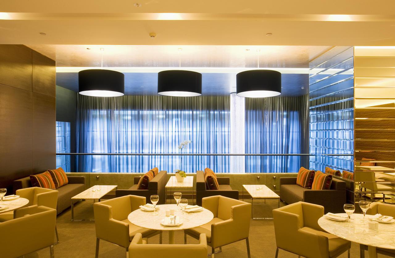 Fraser Suites Sydney Exteriör bild The lounge at the airport